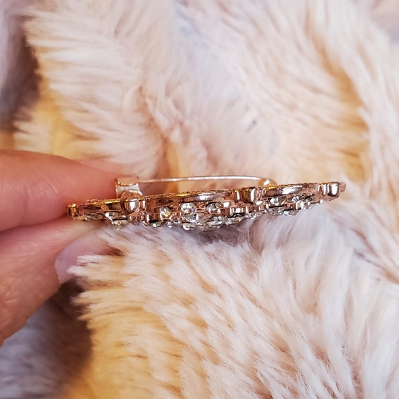 Rose Gold Crystal Brooch Pin - Picture 6 of 6
